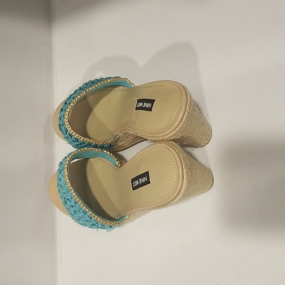 Sandals - Picture 3 of 5